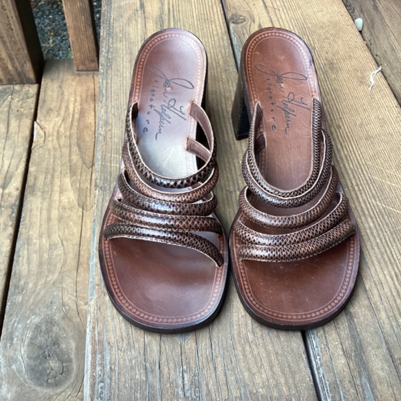 Joan Helpern signature leather sandals women’s size 7B - Picture 6 of 8